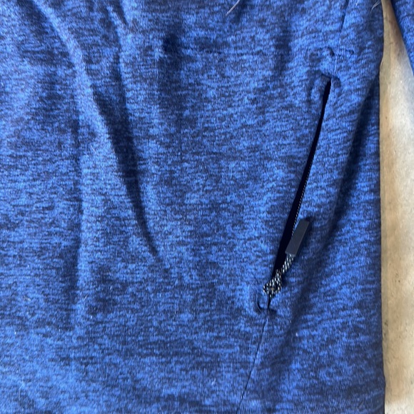 Lululemon XS athletic pullover long sleeve with zipper - Picture 3 of 3